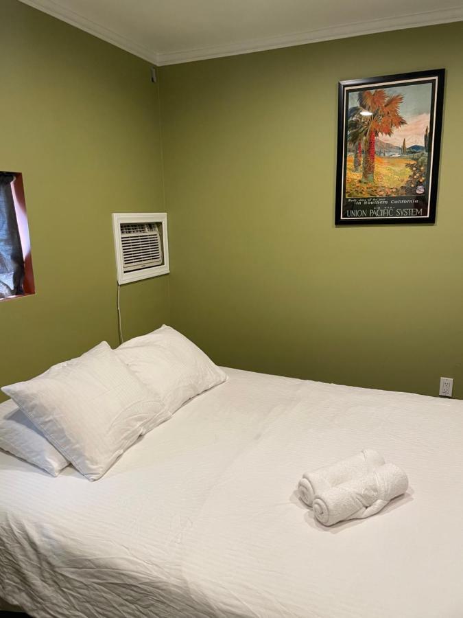 Private Standalone Room W/ Tv, Wifi & Ac In Carson Buitenkant foto
