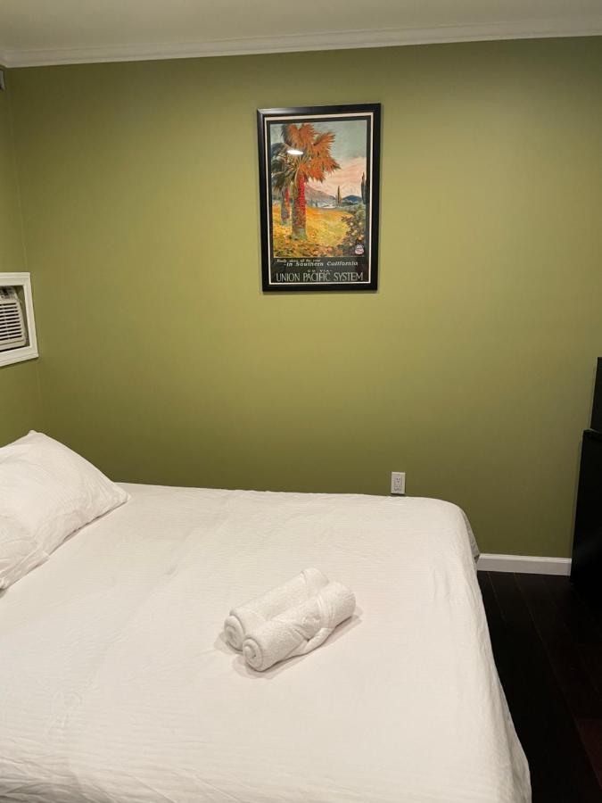 Private Standalone Room W/ Tv, Wifi & Ac In Carson Buitenkant foto