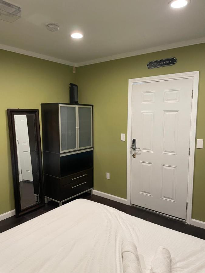 Private Standalone Room W/ Tv, Wifi & Ac In Carson Buitenkant foto