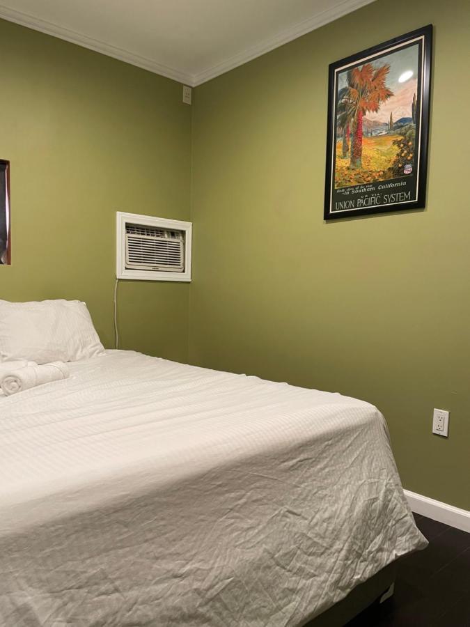 Private Standalone Room W/ Tv, Wifi & Ac In Carson Buitenkant foto