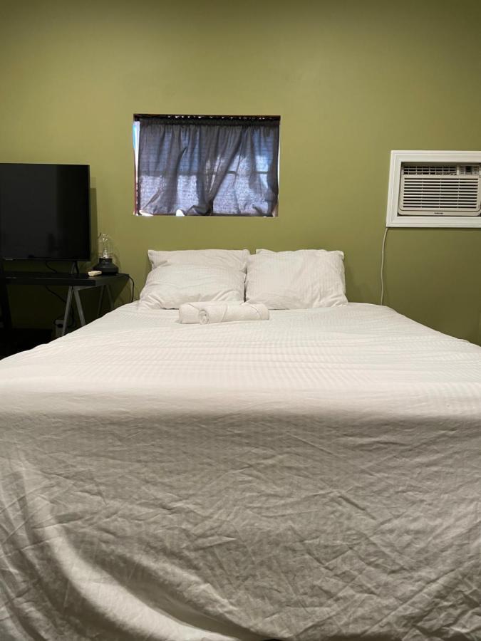 Private Standalone Room W/ Tv, Wifi & Ac In Carson Buitenkant foto