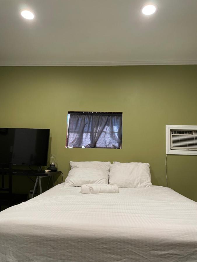 Private Standalone Room W/ Tv, Wifi & Ac In Carson Buitenkant foto
