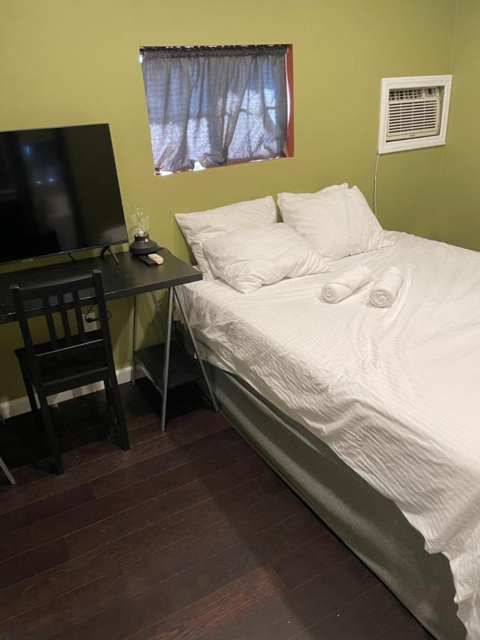 Private Standalone Room W/ Tv, Wifi & Ac In Carson Buitenkant foto